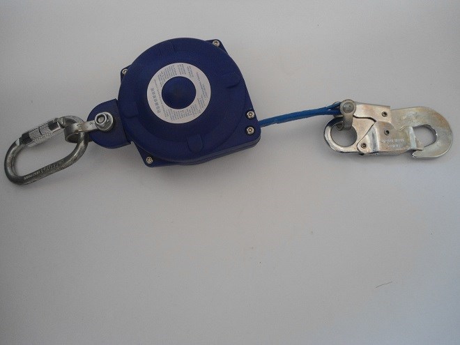 防墜器.jpg 防墜器.jpg