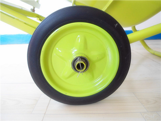 1方攪拌機(jī)實(shí)心輪特寫