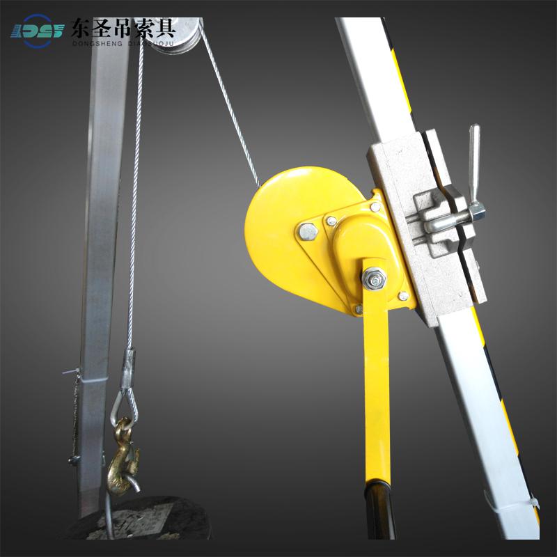 在工業(yè)起重行業(yè)中也會(huì)使用到三腳架